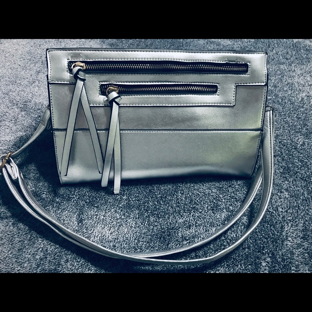Convertible Crossbody/Clutch Metallic Bag